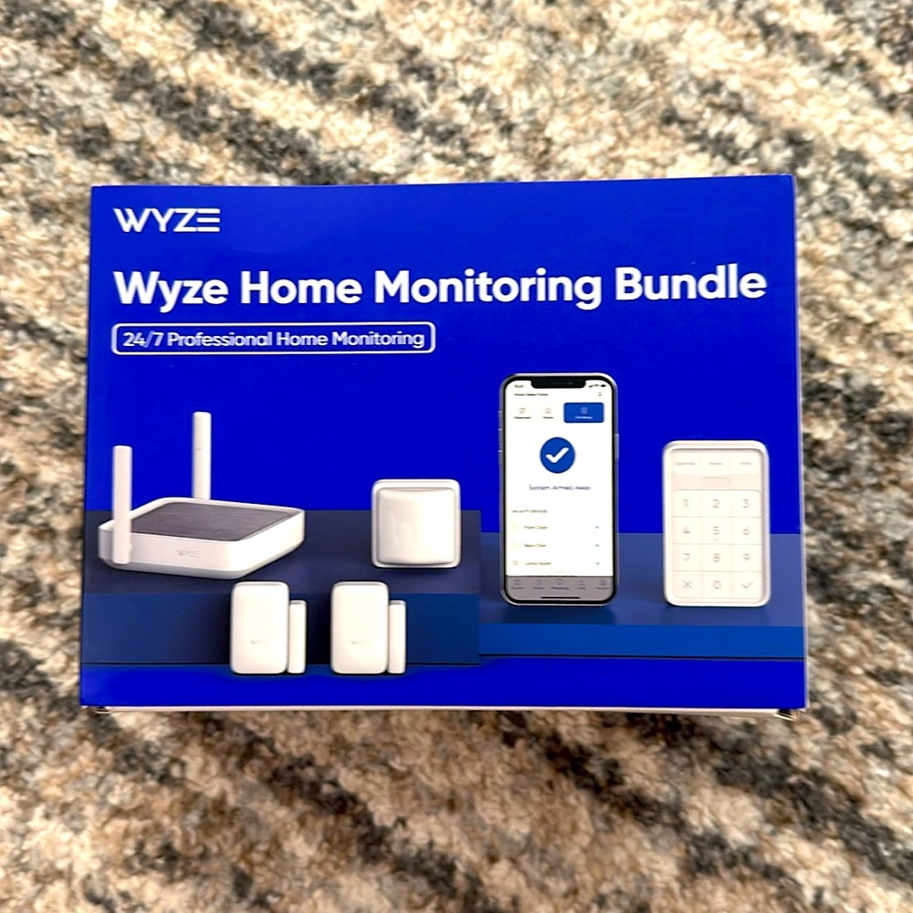 (New) Wyze Home Security Core Kit